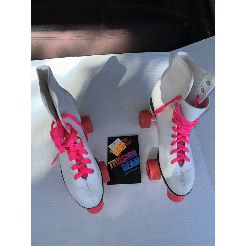 Women's Roller Derby Skates size 9 White & Neon PINK 80's Retro Vintage 4 wheel